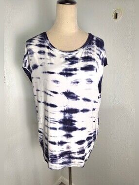 Zenergy by Chico's Navy/White Tie-Dye Scoop Neck Top, Accent in Back, Sz 1, Med